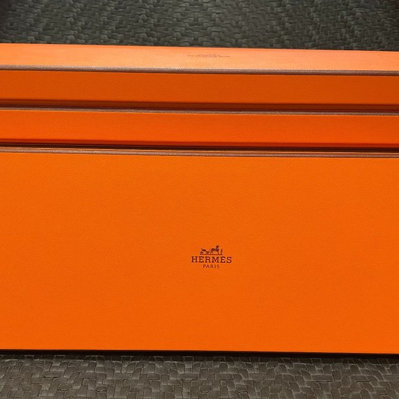 Authentic Hermès Paris Orange Tie Gift Box - Storage and Organization - Picture 1 of 8